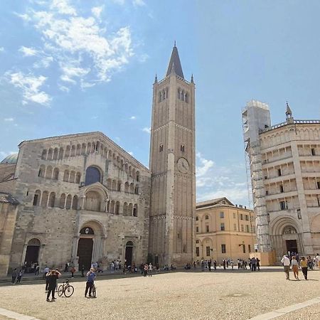 Luxury 5 Al Duomo Di Parma Exterior foto